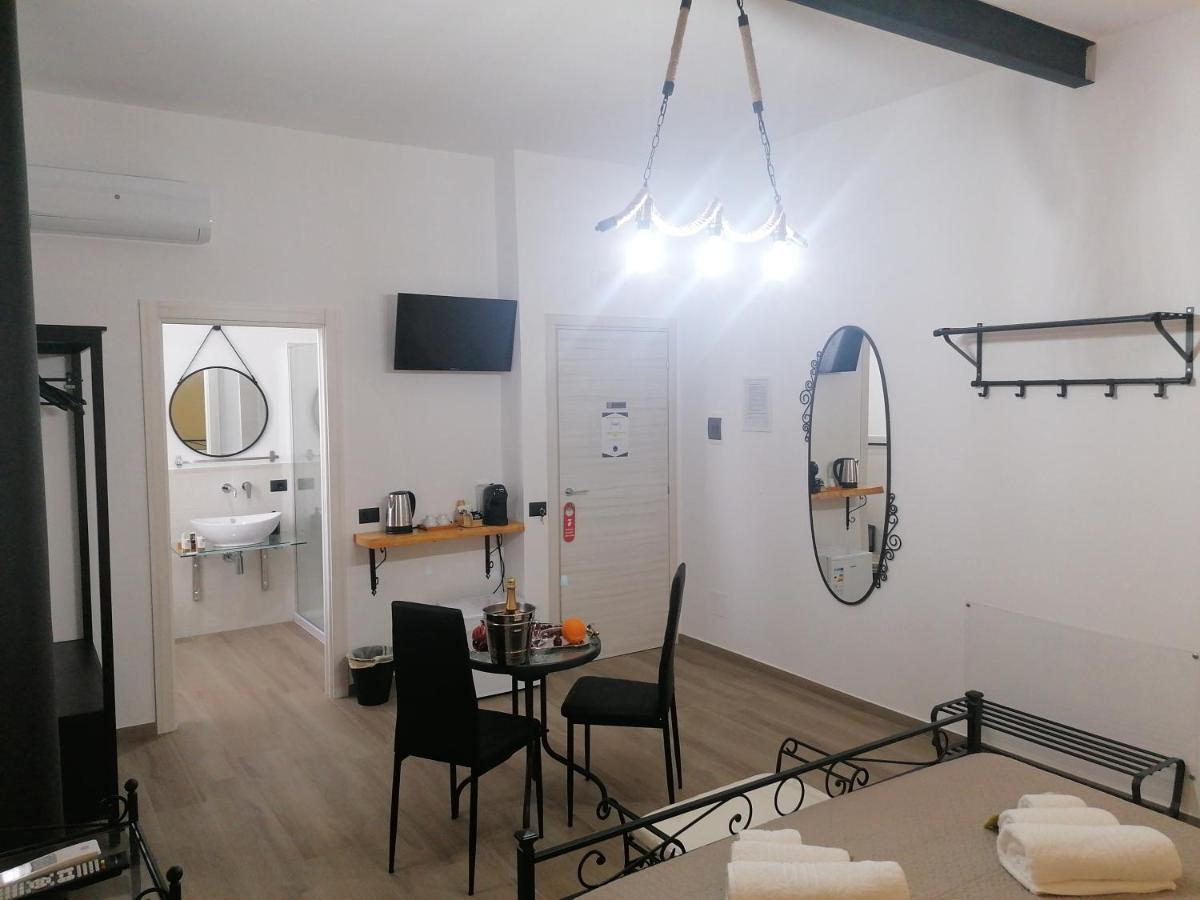B&B 36 Passi Dal Mare 2.0 Trapani Buitenkant foto